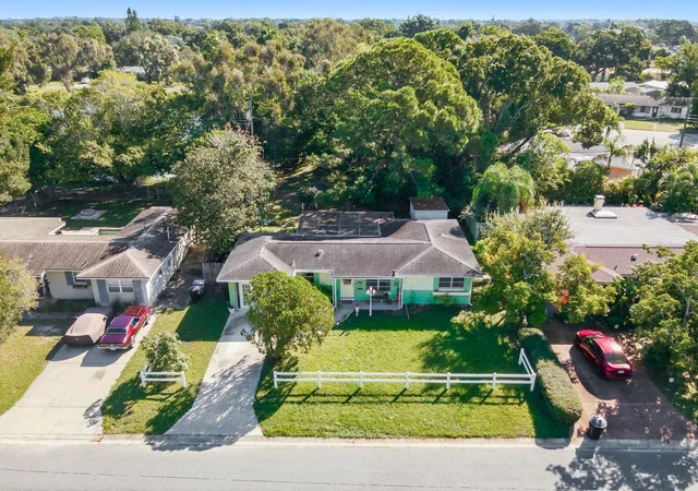 Photo 3 of Single family home for sale at 6801 17th Lane N, Saint Petersburg, FL 33702 | MLS# TB8561670 | Listing updated on 2026-10-27