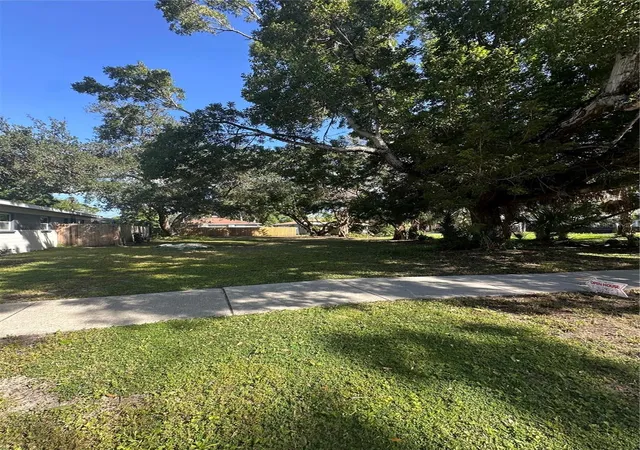 Photo 2 of Land for sale at 15th Avenue S, Saint Petersburg, FL 33701 | MLS# TB8561671 | Listing updated on 2026-10-28