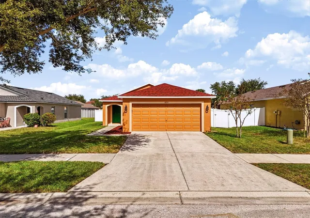 Photo 1 of Single family home for sale at 8210 Summer Wood Ln, Riverview, FL 33578 | MLS# TB8561681 | Listing updated on 2026-10-29