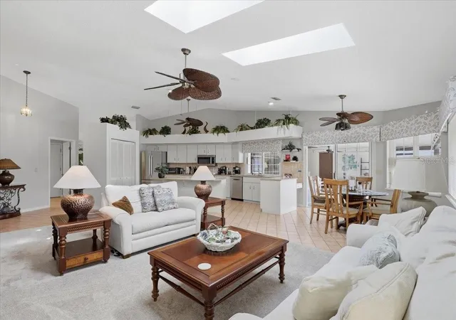 Photo 4 of Single family home for sale at 5 Cherrytree Ct, Palm Coast, FL 32137 | MLS# FC322379 | Listing updated on 2026-10-28