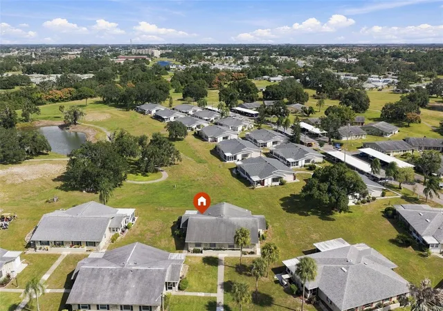Photo 3 of Condo for sale at 1905 Canterbury Ln #8, Sun City Center, FL 33573 | MLS# TB8561689 | Listing updated on 2026-10-28