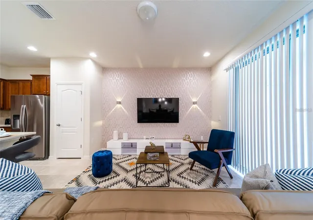 Photo 4 of Townhouse for sale at 2422 Dubai St, Kissimmee, FL 34747 | MLS# O6452884 | Listing updated on 2026-10-28