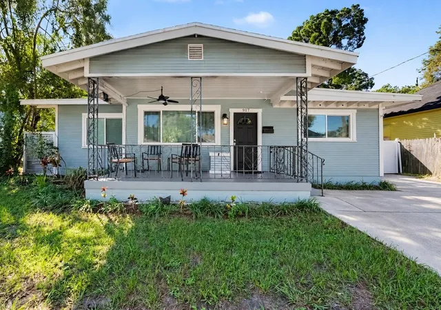 Photo 1 of Single family home for sale at 917 E 24th Avenue, Tampa, FL 33605 | MLS# O6452908 | Listing updated on 2026-10-28