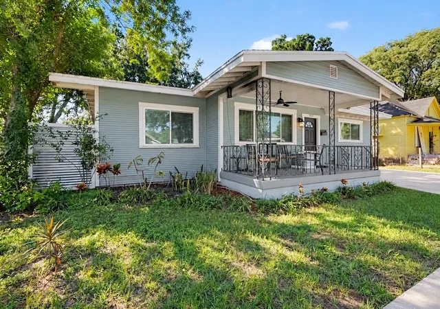Photo 2 of Single family home for sale at 917 E 24th Avenue, Tampa, FL 33605 | MLS# O6452908 | Listing updated on 2026-10-28