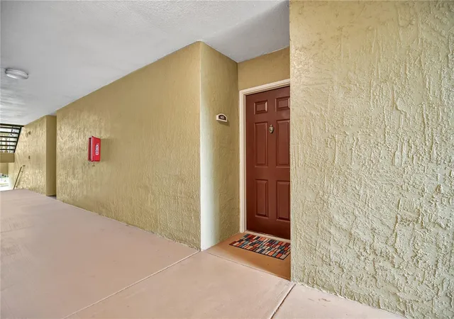 Photo 3 of Condo for sale at 737 Crst Pines Dr #623, Orlando, FL 32828 | MLS# O6452913 | Listing updated on 2026-10-30