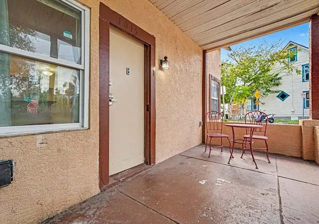 Photo 4 of Single family home for sale at 1015 S Peninsula Dr #1,2, Daytona Beach, FL 32118 | MLS# O6452929 | Listing updated on 2026-10-28