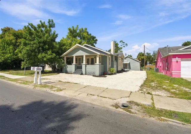 Photo 2 of House for sale at 2230 9th Avenue W, Bradenton, FL 34205 | MLS# A4710925 | Listing updated on 2026-10-30