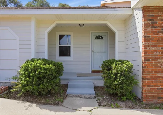 Photo 4 of Single family home for sale at 2662 Palm Ter, Deland, FL 32720 | MLS# V4952003 | Listing updated on 2026-10-29