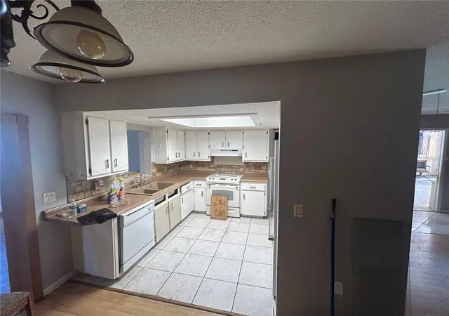 Photo 2 of Single family home for sale at 9199 Gerona St, Spring Hill, FL 34608 | MLS# TB8561728 | Listing updated on 2026-10-28