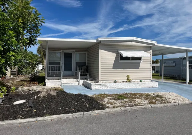 Photo 1 of Manufactured home for sale at 724 Locarno Dr, Venice, FL 34285 | MLS# N6146349 | Listing updated on 2026-10-28
