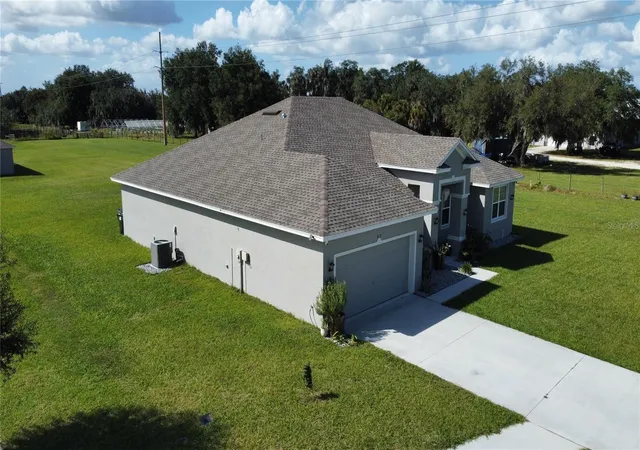 Photo 3 of Single family home for sale at 837 Liam Ln, Bartow, FL 33830 | MLS# S5160236 | Listing updated on 2026-10-28