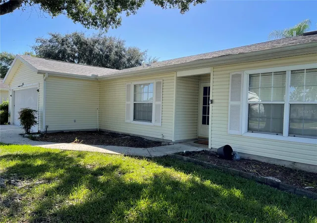Single family home for sale at 5070 El Destino Dr, LEESBURG, FL 34748 | MLS# O6452945