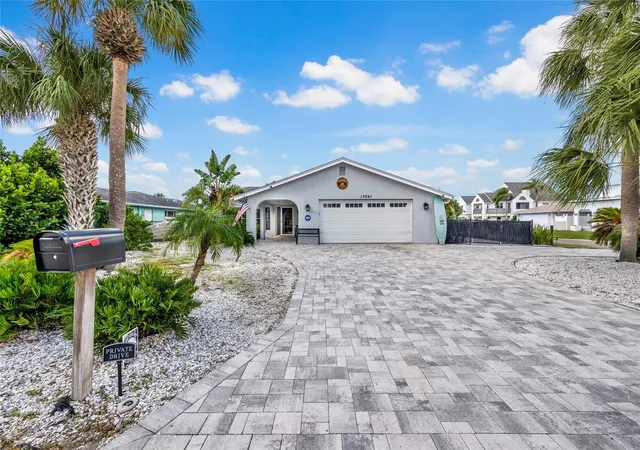 Photo 1 of Single family home for sale at 13641 Claudia Dr, Hudson, FL 34667 | MLS# TB8561758 | Listing updated on 2026-10-29