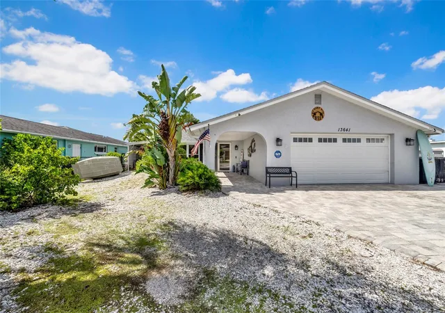 Photo 4 of Single family home for sale at 13641 Claudia Dr, Hudson, FL 34667 | MLS# TB8561758 | Listing updated on 2026-10-29