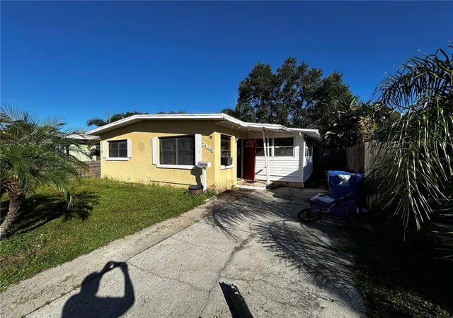 Single family home for sale at 2145 42nd Avenue N, Saint Petersburg, FL 33714 | MLS# A4710935
