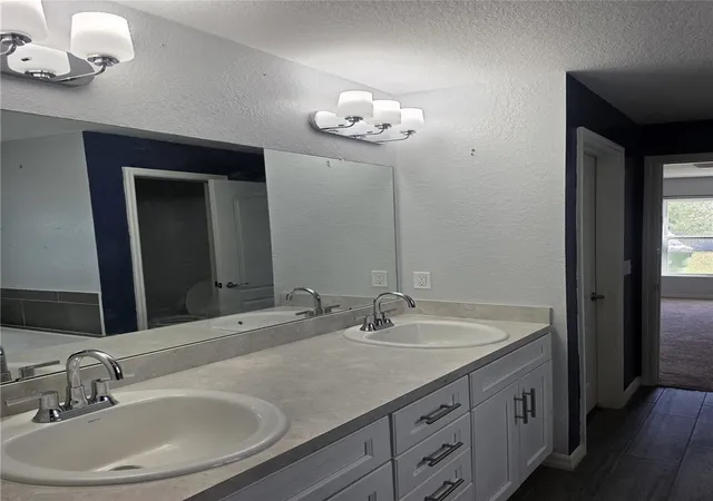 Photo 4 of Single family home for sale at 205 Arbuthnot St, Winter Haven, FL 33881 | MLS# O6452953 | Listing updated on 2026-10-29
