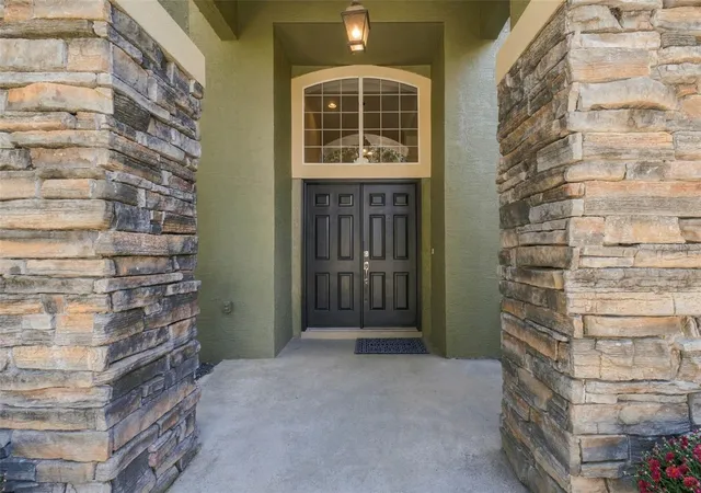 Photo 3 of Single family home for sale at 11025 Lake Katherine Cir, Clermont, FL 34711 | MLS# O6452970 | Listing updated on 2026-10-29