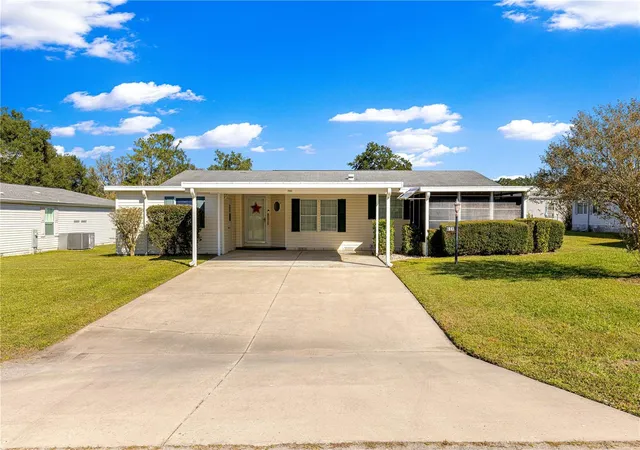 Manufactured home for sale at 7943 SW 7th Place, OCALA, FL 34474 | MLS# OM734740