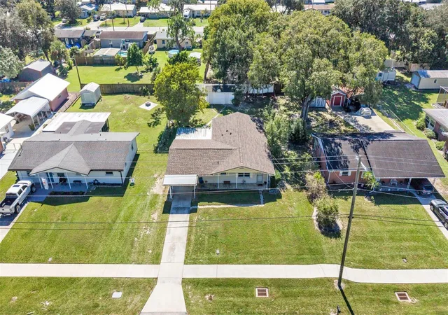 Photo 3 of Single family home for sale at 455 Lyle Pkwy, Bartow, FL 33830 | MLS# L4966058 | Listing updated on 2026-10-28