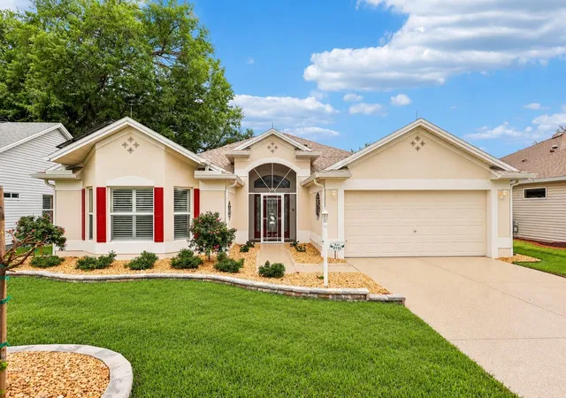 Single family home for sale at 8146 SE 177th Winterthur Loop, THE VILLAGES, FL 32162 | MLS# G5119509