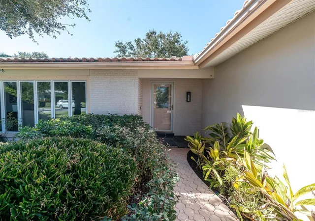 Photo 1 of Single family home for sale at 10248 Imperial Point Dr E, Largo, FL 33774 | MLS# TB8561811 | Listing updated on 2026-10-29