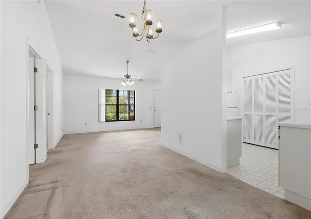 Photo 4 of Single family home for sale at 1381 Heather Glen Dr, Deland, FL 32724 | MLS# V4952006 | Listing updated on 2026-10-29