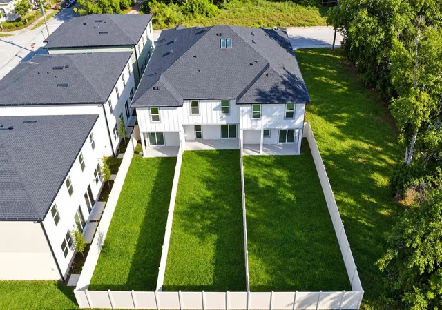 Photo 2 of Townhouse for sale at 1102 June St, Kissimmee, FL 34741 | MLS# S5160261 | Listing updated on 2026-10-28