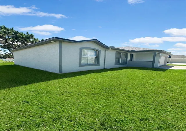 Photo 3 of Single family home for sale at 1921 Drum Dr, Kissimmee, FL 34759 | MLS# S5160262 | Listing updated on 2026-10-30