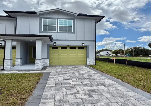 Photo 3 of Townhouse for sale at 1106 June St, Kissimmee, FL 34741 | MLS# S5160267 | Listing updated on 2026-10-28