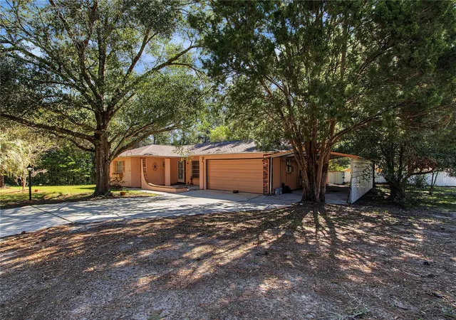 Photo 3 of Single family home for sale at 1414 W Evergreen Dr, Citrus Springs, FL 34434 | MLS# OM734746 | Listing updated on 2026-10-28