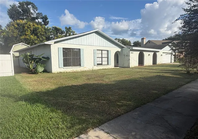 Photo 1 of Single family home for sale at 816 Childers Loop, Brandon, FL 33511 | MLS# TB8561835 | Listing updated on 2026-10-28