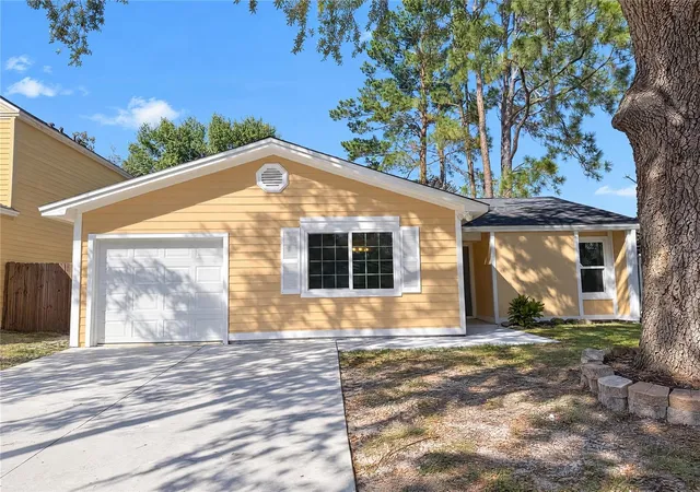 Photo 1 of Single family home for sale at 7606 Leon Ave, TEMPLE TERRACE, FL 33637 | MLS# O6453012 | Listing updated on 2026-10-28