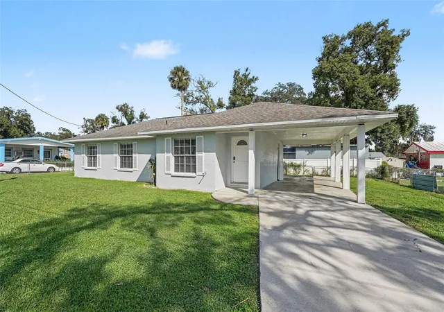 Photo 1 of Single family home for sale at 5233 Bogdonoff Dr, Seffner, FL 33584 | MLS# O6453013 | Listing updated on 2026-10-28