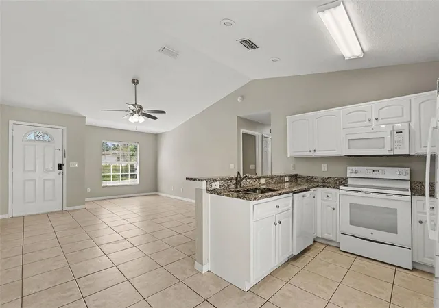 Photo 4 of Single family home for sale at 5233 Bogdonoff Dr, Seffner, FL 33584 | MLS# O6453013 | Listing updated on 2026-10-28