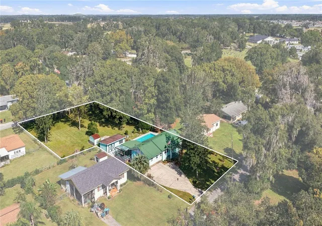 Single family home for sale at 6273 SE Hames Rd, BELLEVIEW, FL 34420 | MLS# OM734748