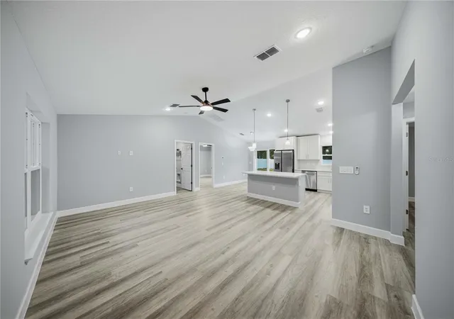 Photo 4 of Single family home for sale at 14375 SE 36th Court, Summerfield, FL 34491 | MLS# OM734749 | Listing updated on 2026-10-27