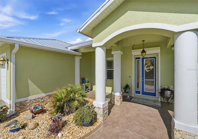 Photo 4 of Single family home for sale at 13662 Begonia Cir, Port Charlotte, FL 33981 | MLS# C7532552 | Listing updated on 2026-10-29