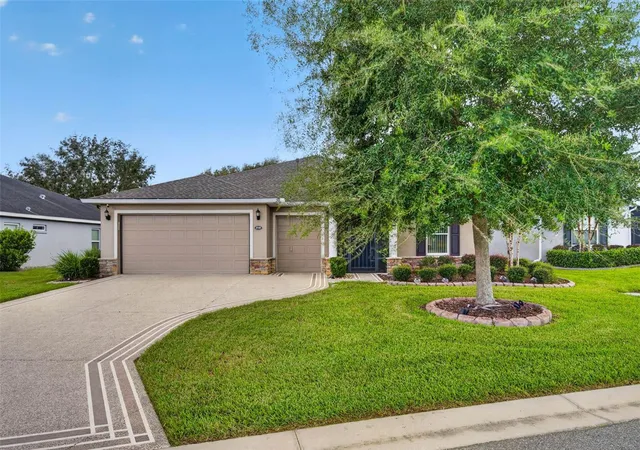 Single family home for sale at 3749 Arlington Ridge Blvd, LEESBURG, FL 34748 | MLS# G5119519
