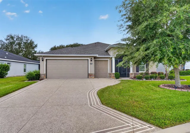 Photo 2 of Single family home for sale at 3749 Arlington Ridge Blvd, Leesburg, FL 34748 | MLS# G5119519 | Listing updated on 2026-10-29