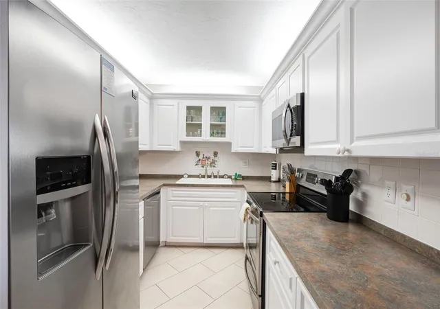 Photo 2 of Condo for sale at 5855 Midnight Pass Rd #611, Sarasota, FL 34242 | MLS# A4710962 | Listing updated on 2026-10-28
