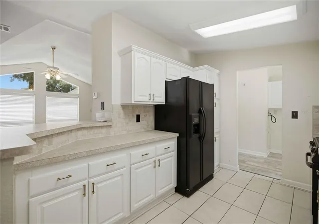 Photo 3 of Manufactured home for sale at 7863 SW 5th Place, Ocala, FL 34474 | MLS# OM734751 | Listing updated on 2026-10-28