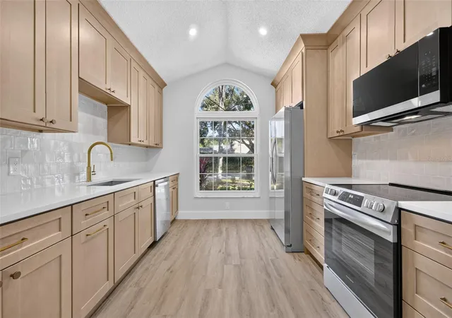 Photo 2 of Single family home for sale at 1536 Crosswind Cir, Orlando, FL 32825 | MLS# TB8561865 | Listing updated on 2026-10-28