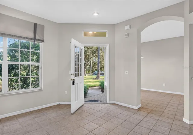 Photo 4 of House for sale at 19122 Doves Landing Dr, Tampa, FL 33647 | MLS# TB8561868 | Listing updated on 2026-10-28