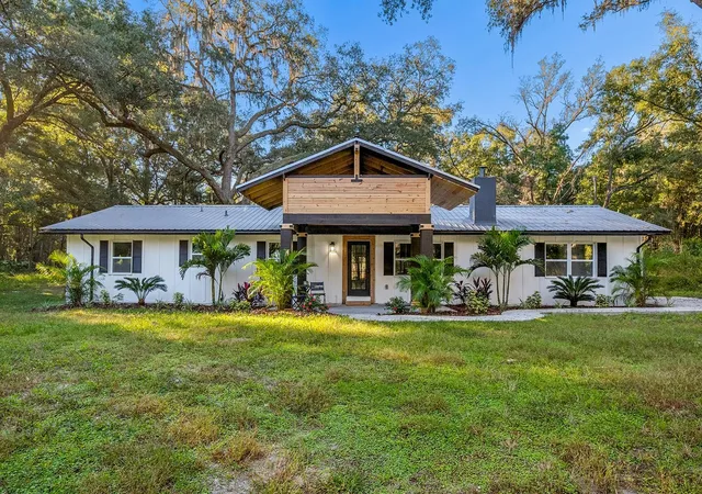Single family home for sale at 7519 SE 30th Street, NEWBERRY, FL 32669 | MLS# GC544471