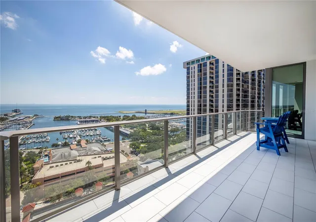 Photo 2 of Condo for sale at 100 1st Avenue N #1804, St Petersburg, FL 33701 | MLS# TB8561885 | Listing updated on 2026-10-27
