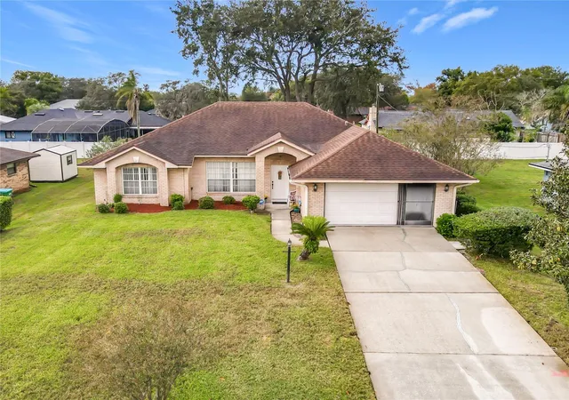 Photo 4 of Single family home for sale at 1912 Vienna Ave, Deltona, FL 32725 | MLS# V4952008 | Listing updated on 2026-10-28
