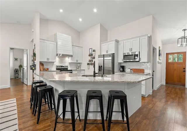 Photo 2 of Single family home for sale at 218 Whitcomb Dr, Geneva, FL 32732 | MLS# O6453041 | Listing updated on 2026-10-29