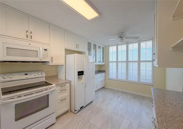 Photo 4 of Condo for sale at 3750 Pinebrook Cir #503, Bradenton, FL 34209 | MLS# A4710972 | Listing updated on 2026-10-30