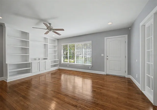 Photo 4 of Single family home for sale at 3128 Johns Pkwy, Clearwater, FL 33759 | MLS# TB8561897 | Listing updated on 2026-10-29