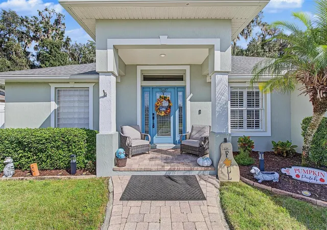 Photo 3 of Single family home for sale at 5294 Hidden Oaks Dr, Lakeland, FL 33811 | MLS# TB8561902 | Listing updated on 2026-10-29